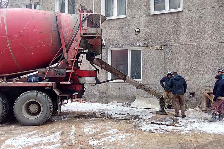 Усиление фундаментов: Киев. Заказать усиление фундамента буроинъекционными сваями в Киеве