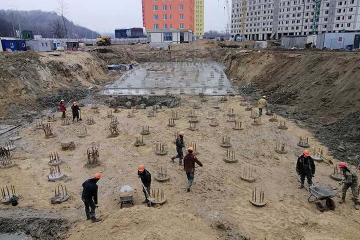 Бурение скважин под сваи для многоквартирного дома в Киевской области